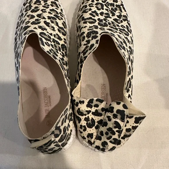Ilse Jacobsen Leopard Print Slip-On Sneakers